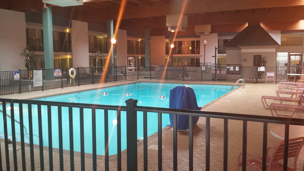 Cascades Mountain Resort, Ascend Hotel Collection Хендерсънвил Екстериор снимка
