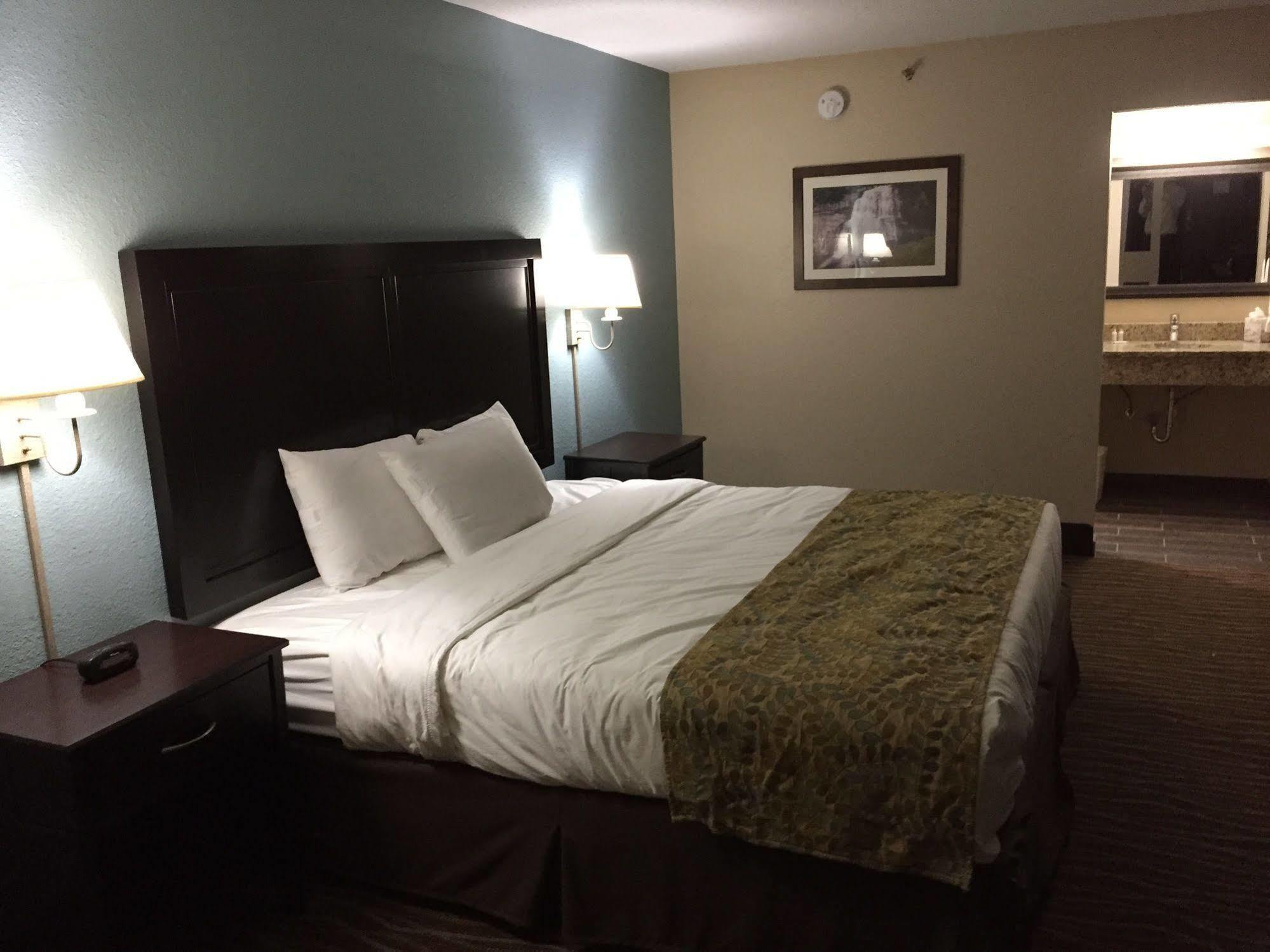 Cascades Mountain Resort, Ascend Hotel Collection Хендерсънвил Екстериор снимка