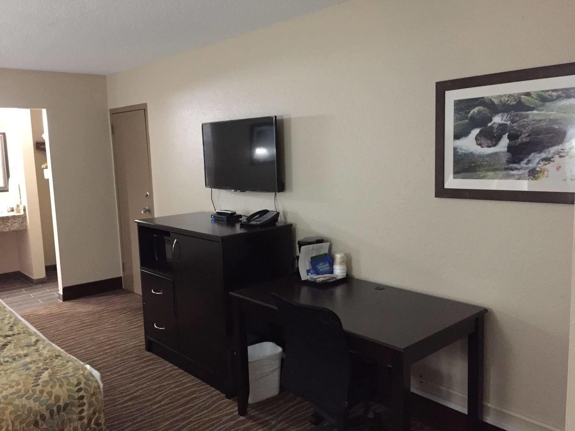 Cascades Mountain Resort, Ascend Hotel Collection Хендерсънвил Екстериор снимка